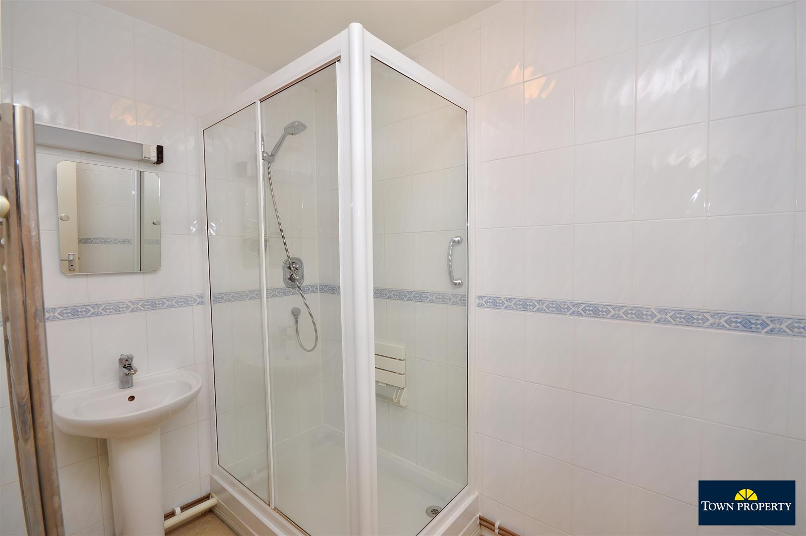 Property Details for Arundel Road Eastbourne East Sussex BN21 2EG